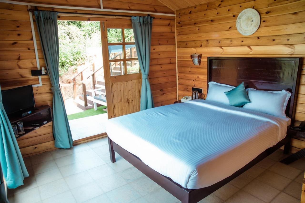 Aria Beach Resort Вагатор Екстер'єр фото